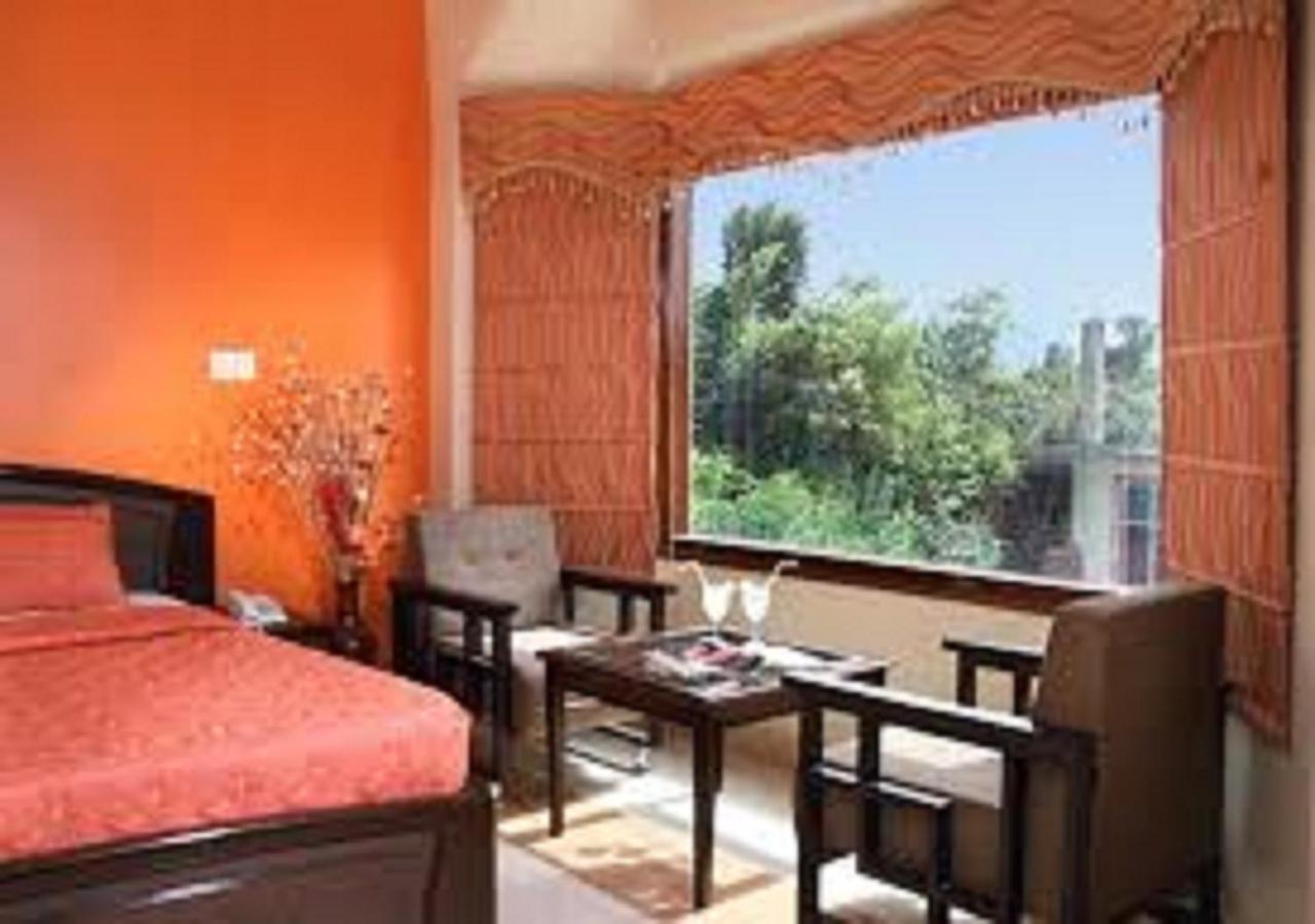 Polo Regency Hotel Sundarnagar Luaran gambar