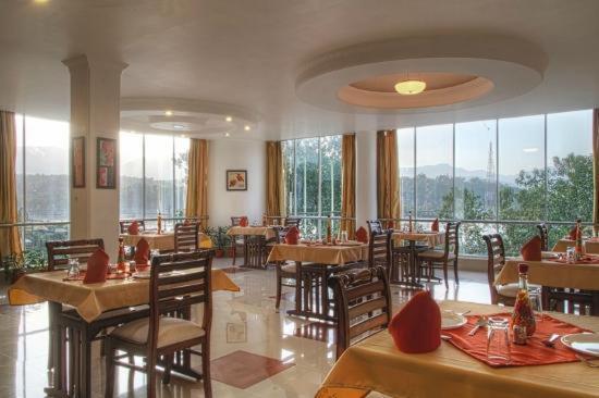 Polo Regency Hotel Sundarnagar Luaran gambar